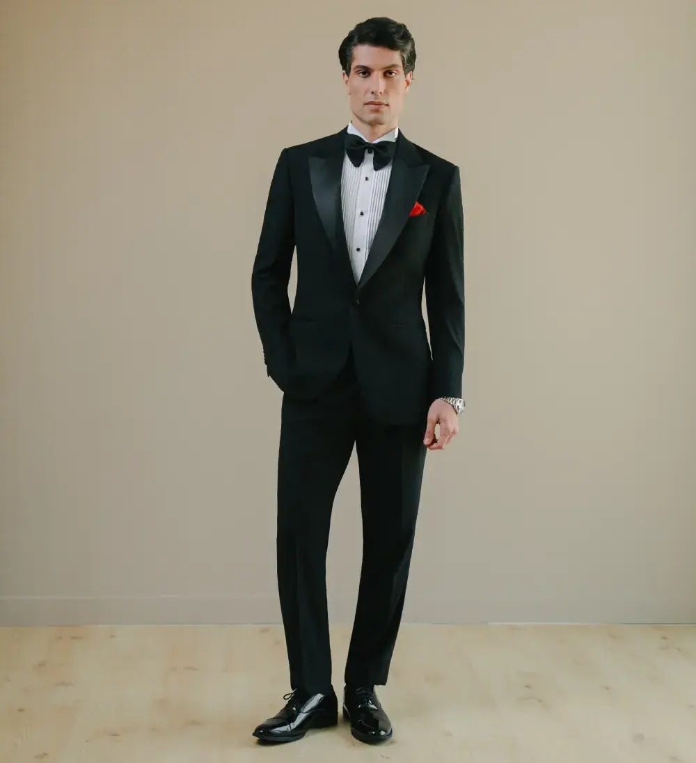 The Right Suit Color For A Wedding Guest